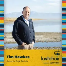 Tim Hawkes en la orilla del Gran Lago Salado